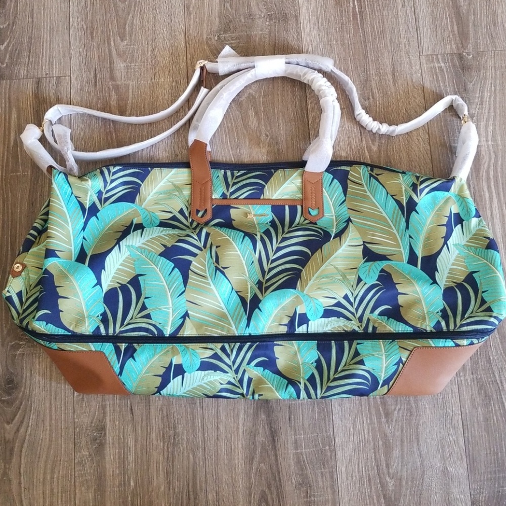 Palm leaf travel bag